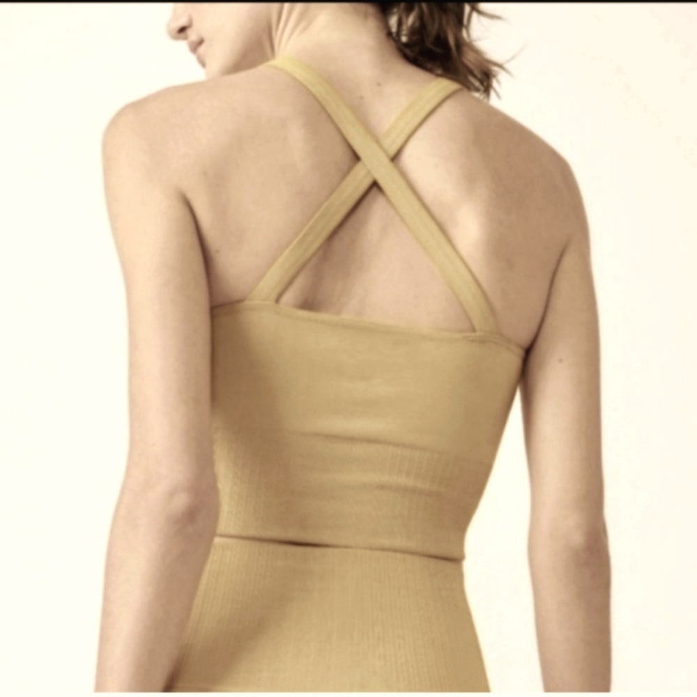 NWOT Free People Movement Good Karma Crop Top Size M/L Coconut